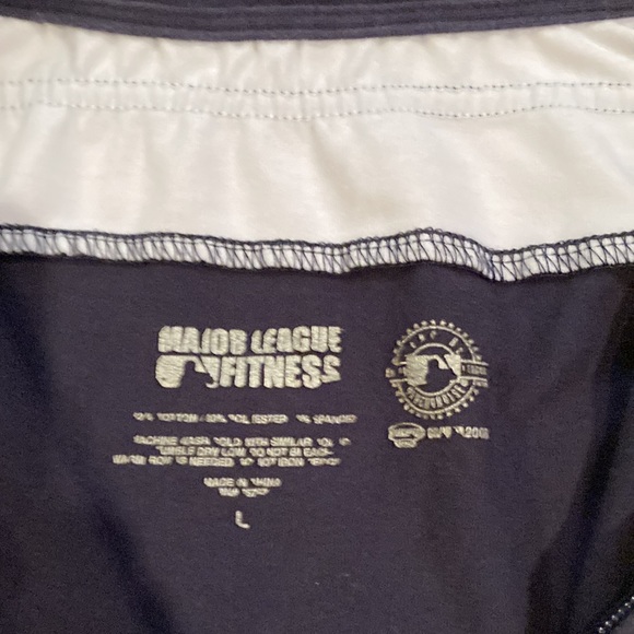 “ Boston Redsox” long sleeve zip up - Picture 2 of 3